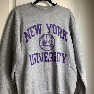 NYU sweatshirt in Medium
